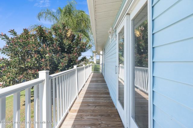 7637 Hatteras Drive, Hudson, FL 34667