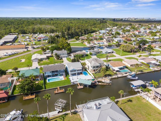 7637 Hatteras Drive, Hudson, FL 34667