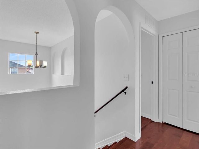 8294 SETTLERS CREEK LOOP, Lakeland, FL 33810