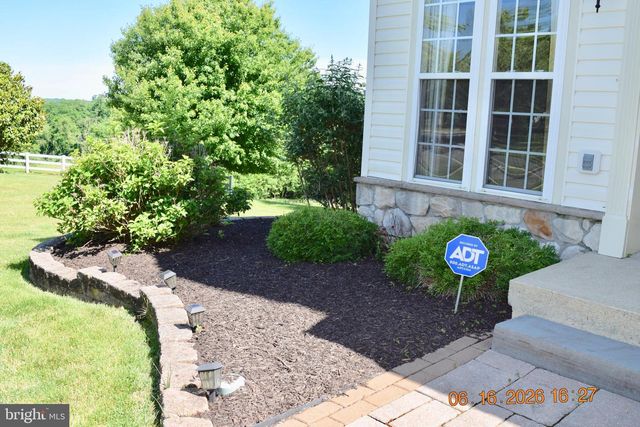 134 MALONEY TER, Avondale, PA 19311