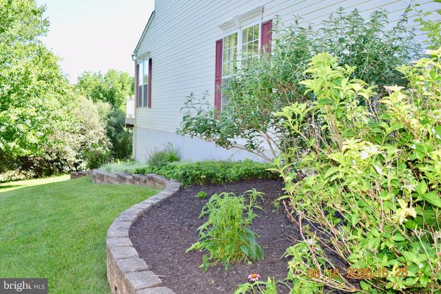134 MALONEY TER, Avondale, PA 19311