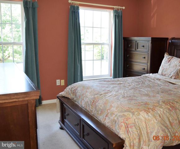 134 MALONEY TER, Avondale, PA 19311