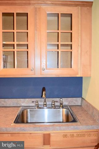134 MALONEY TER, Avondale, PA 19311