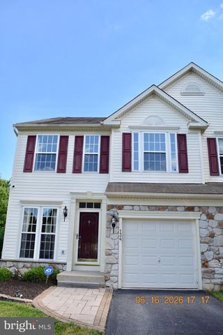 134 MALONEY TER, Avondale, PA 19311