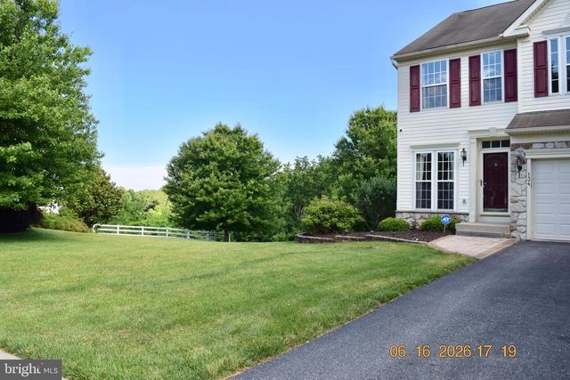 134 MALONEY TER, Avondale, PA 19311