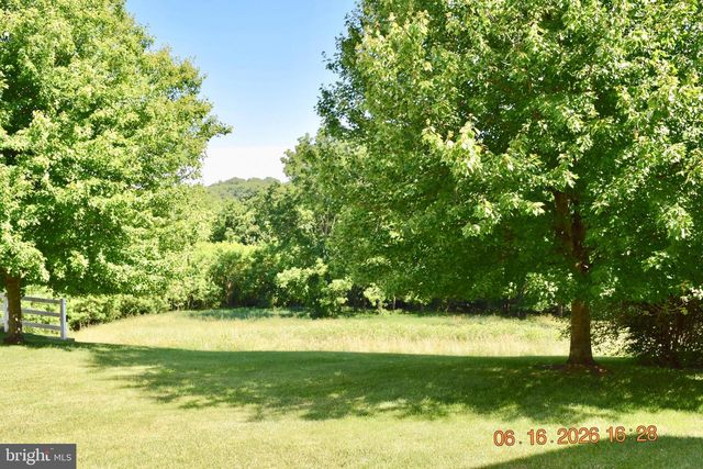 134 MALONEY TER, Avondale, PA 19311