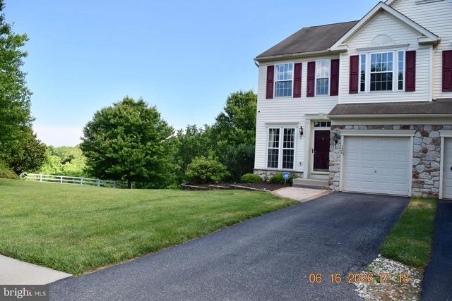134 MALONEY TER, Avondale, PA 19311