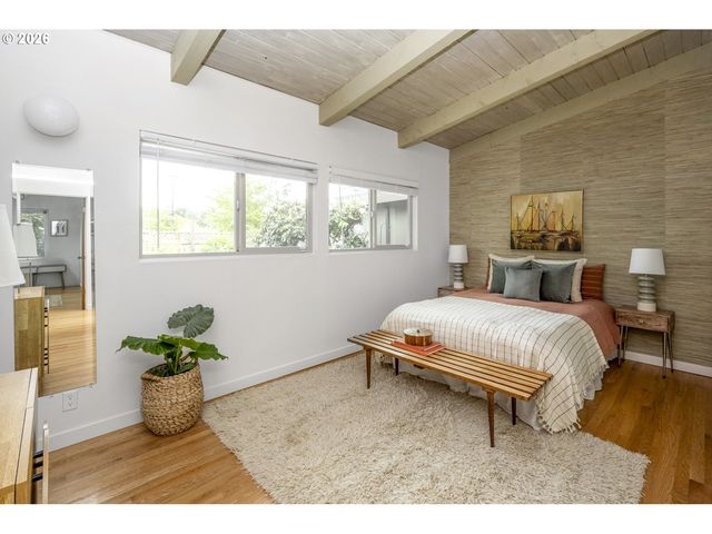 3331 Se STEELE St, Portland, OR 97202