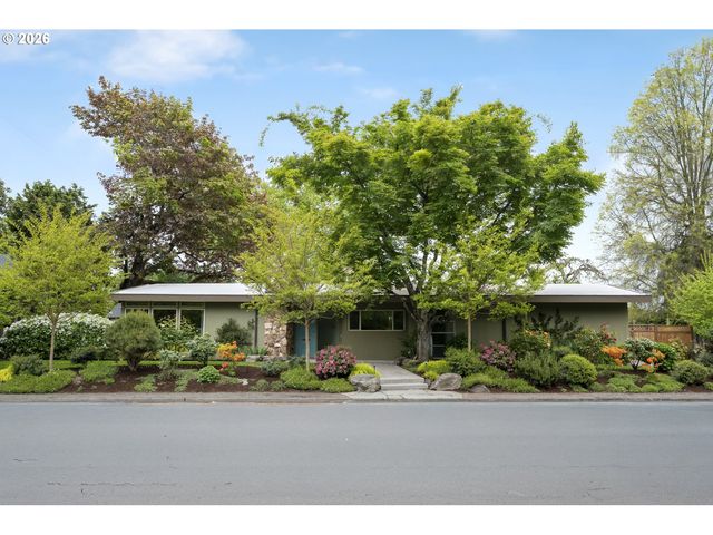 3331 Se STEELE St, Portland, OR 97202