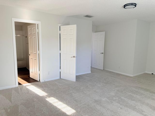 6874 Willow Creek Run, Lake Worth, FL 33463