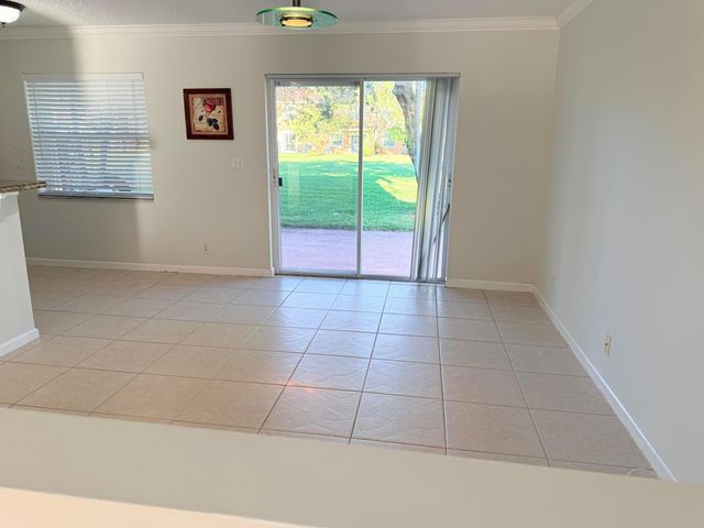 6874 Willow Creek Run, Lake Worth, FL 33463