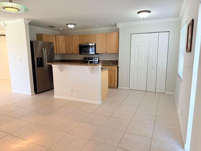 6874 Willow Creek Run, Lake Worth, FL 33463