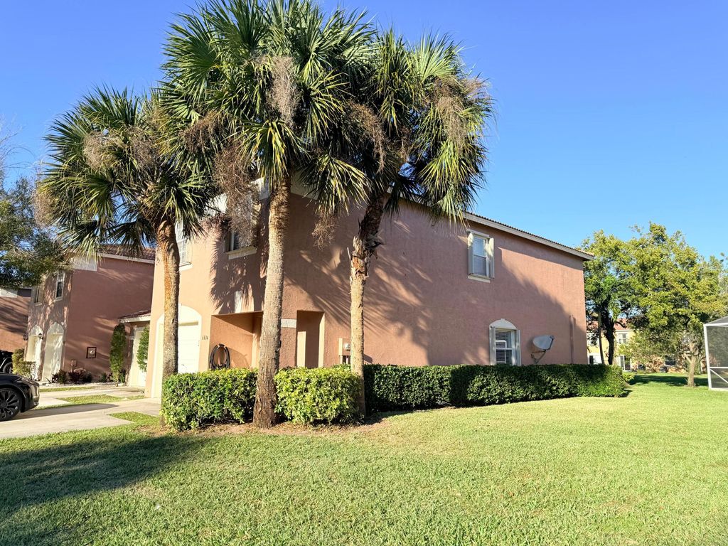 6874 Willow Creek Run, Lake Worth, FL 33463