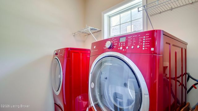 4547 Cherry Forest Cir, Louisville, KY 40245