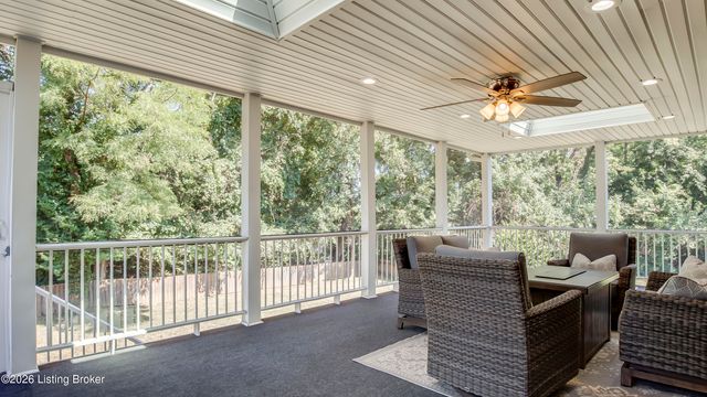 4547 Cherry Forest Cir, Louisville, KY 40245
