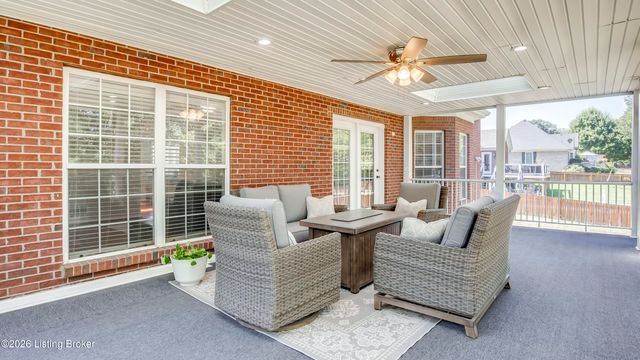 4547 Cherry Forest Cir, Louisville, KY 40245