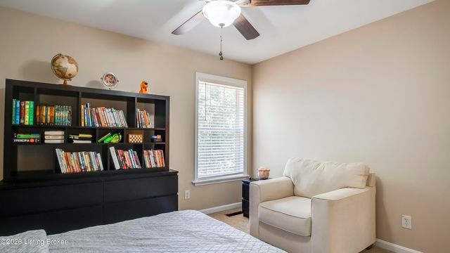 4547 Cherry Forest Cir, Louisville, KY 40245
