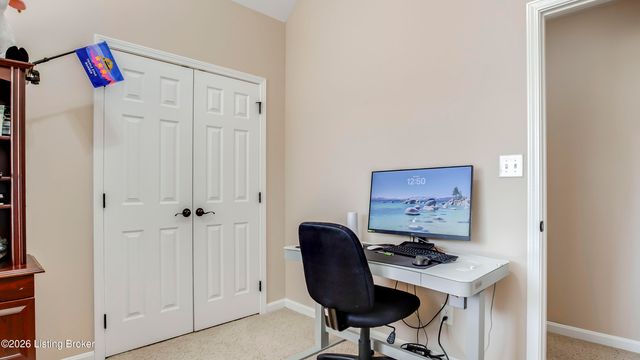 4547 Cherry Forest Cir, Louisville, KY 40245