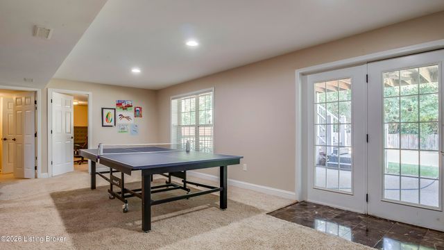 4547 Cherry Forest Cir, Louisville, KY 40245