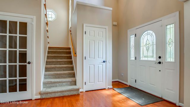 4547 Cherry Forest Cir, Louisville, KY 40245