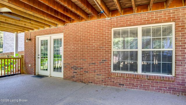 4547 Cherry Forest Cir, Louisville, KY 40245