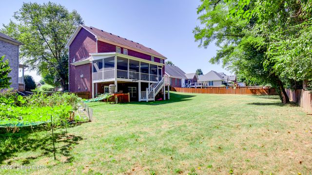 4547 Cherry Forest Cir, Louisville, KY 40245