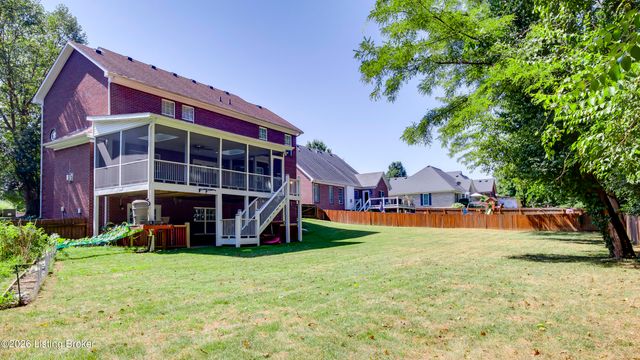 4547 Cherry Forest Cir, Louisville, KY 40245