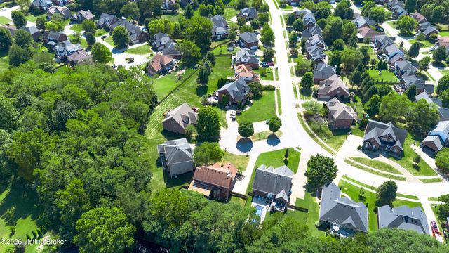 4547 Cherry Forest Cir, Louisville, KY 40245