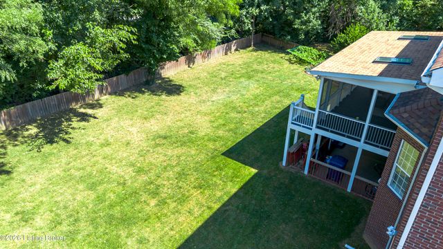 4547 Cherry Forest Cir, Louisville, KY 40245