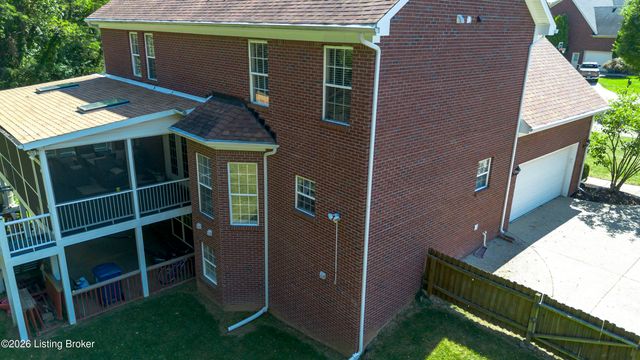 4547 Cherry Forest Cir, Louisville, KY 40245