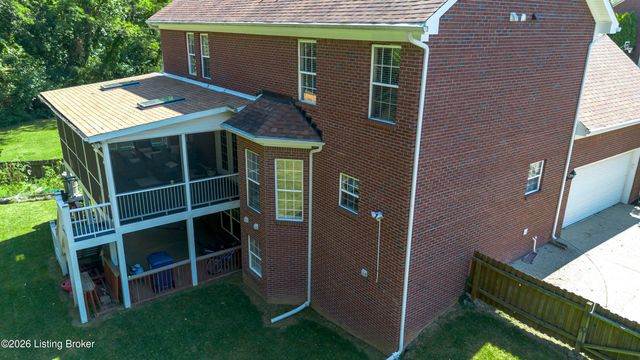 4547 Cherry Forest Cir, Louisville, KY 40245