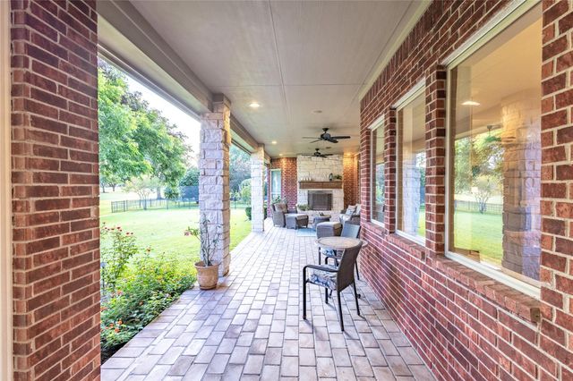 5427 Weston Drive, Fulshear, TX 77441
