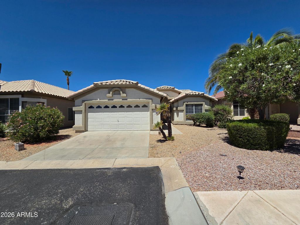 11548 W PRONGHORN Court, Surprise, AZ 85378