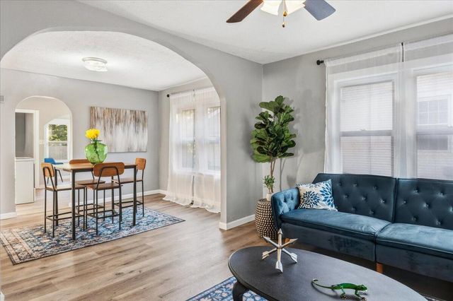 1032 West Locust Street, Springfield, MO 65803