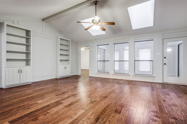 2 Preston Trail Court, Pantego, TX 76013