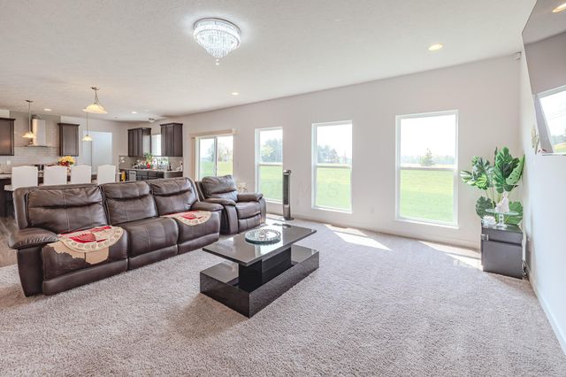 9295 Dewitt Drive, Plain City, OH 43064