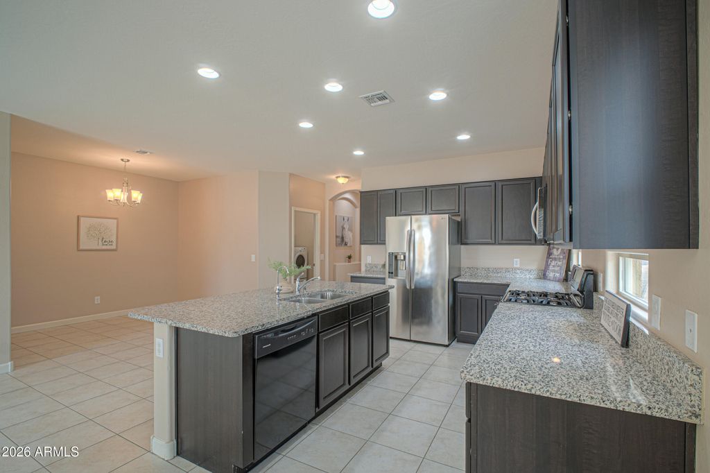 41105 W GANLEY Way, Maricopa, AZ 85138 — photo 3