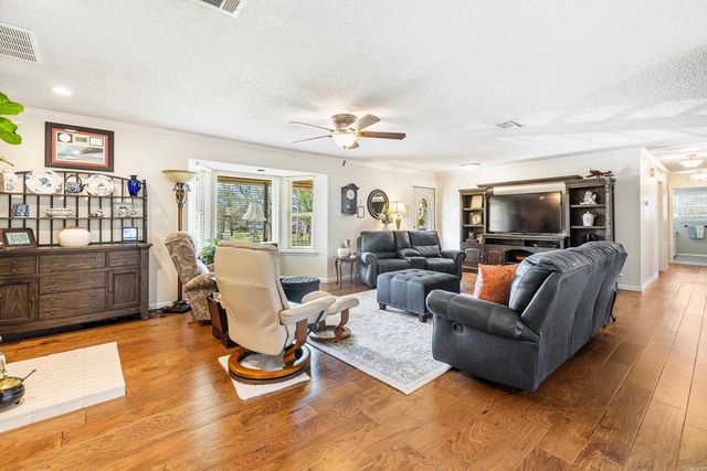 515 Beachview Circle, Hot Springs, AR 71913