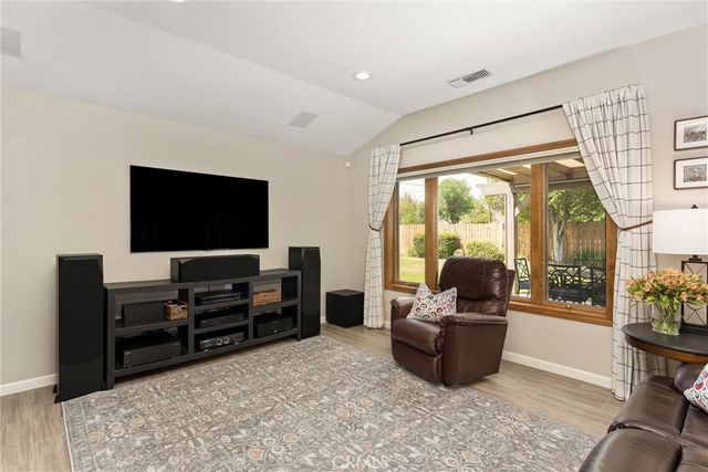 28216 Eucalyptus, Highland, CA 92346