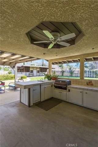 28216 Eucalyptus, Highland, CA 92346