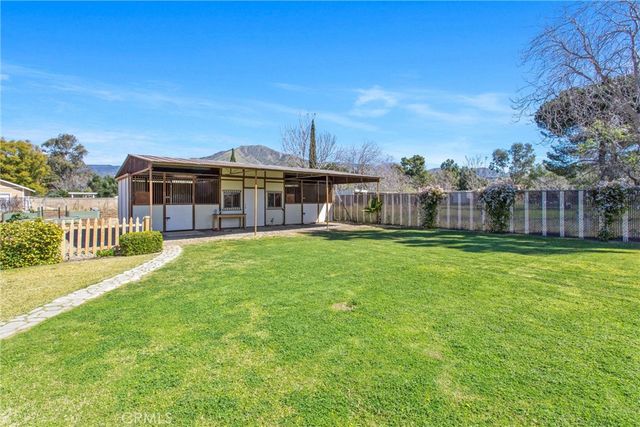 28216 Eucalyptus, Highland, CA 92346