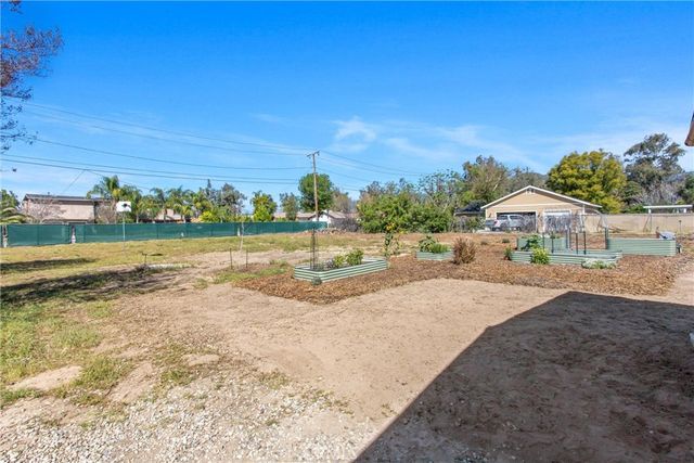 28216 Eucalyptus, Highland, CA 92346