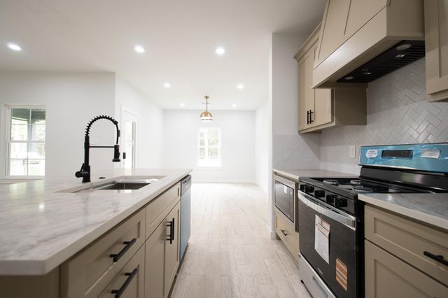 1865 Road 66116, Dayton, TX 77535