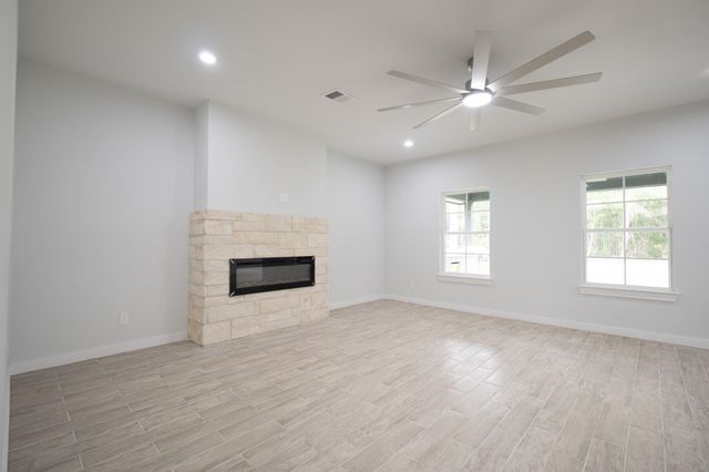 1865 Road 66116, Dayton, TX 77535