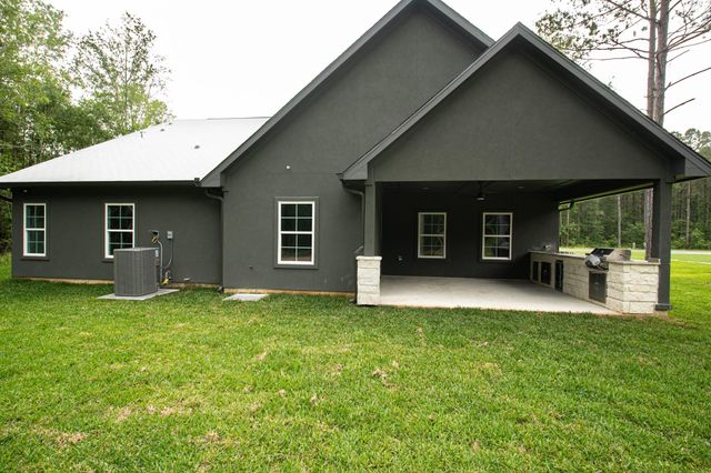 1865 Road 66116, Dayton, TX 77535