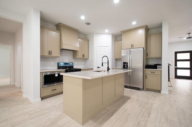 1865 Road 66116, Dayton, TX 77535
