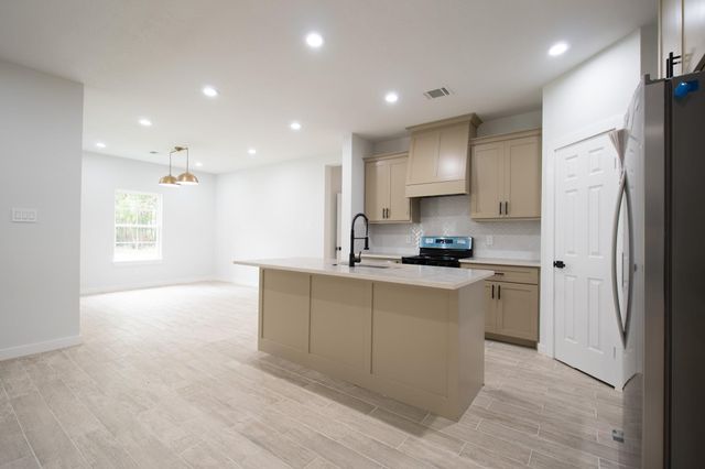 1865 Road 66116, Dayton, TX 77535