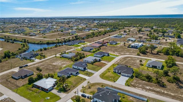 4200 NW 37th AVE, Cape Coral, FL 33993