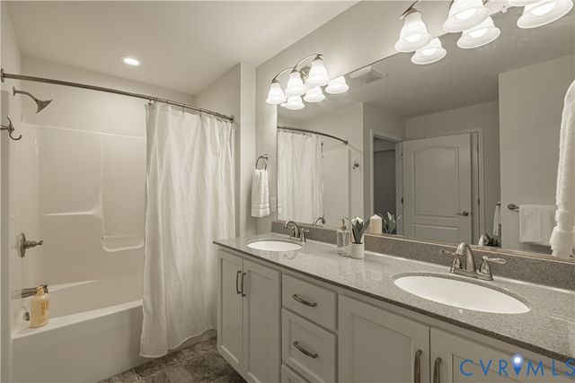 6720 Claiborne Rd, Sutherland, VA 23885