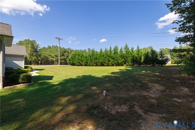 6720 Claiborne Rd, Sutherland, VA 23885